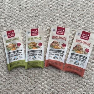 The Honest Kitchen Wholemade Meal variety pack Packets (4) brand new